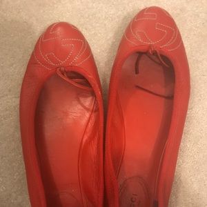 Red Gucci flats size 37.5 good condition.